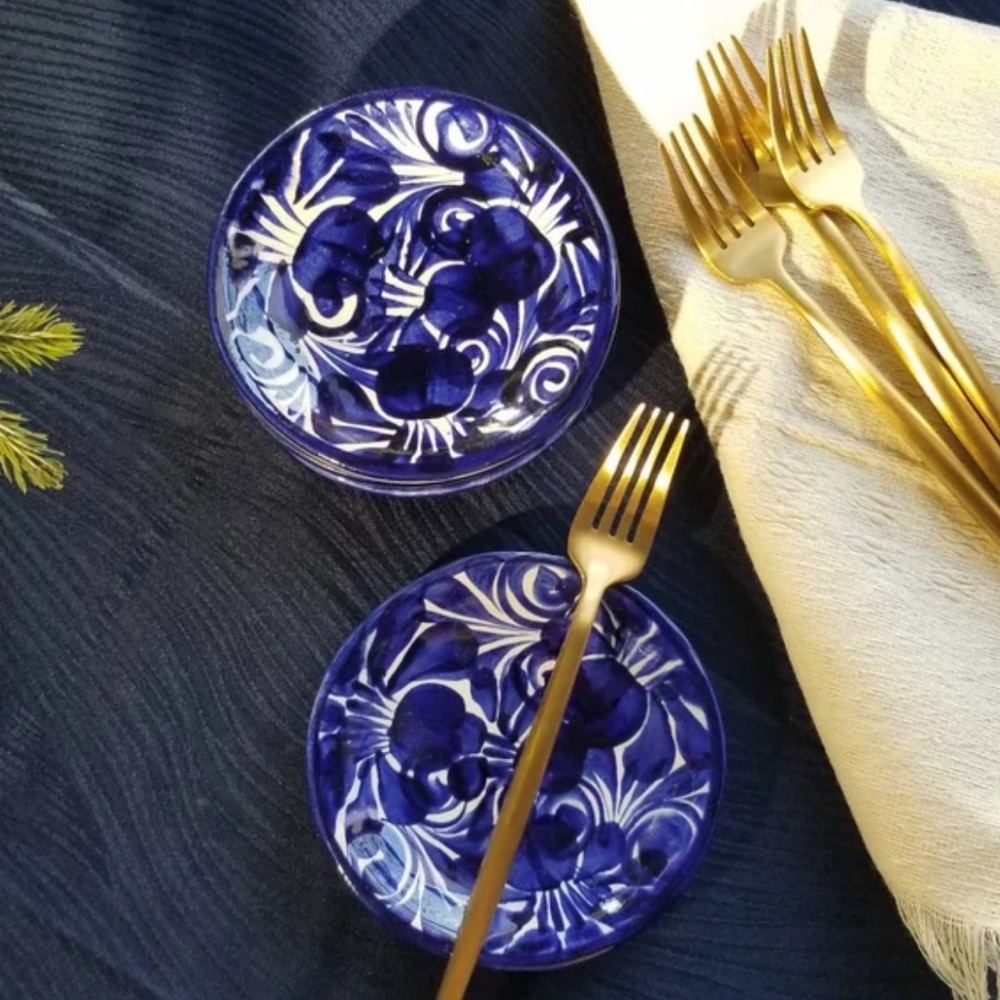 NWOT Mexico Talavera Azul Guanajuato Small Dishes, Set of 2